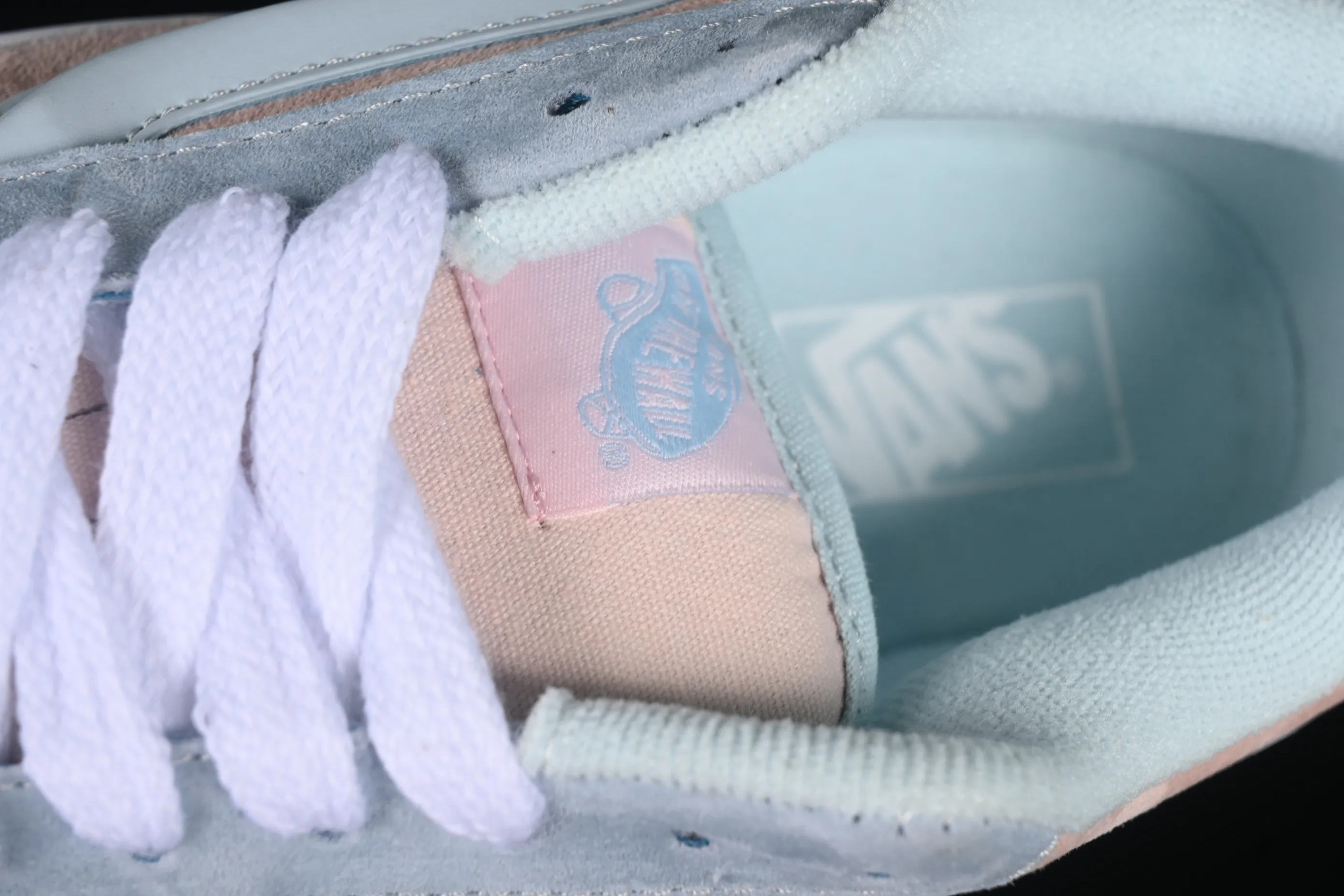 All categories Vans Vans series Vans Low Vans low-top Vans Knu Skool Vans low-top retro casual fat bread shoes VN0009QCJV6